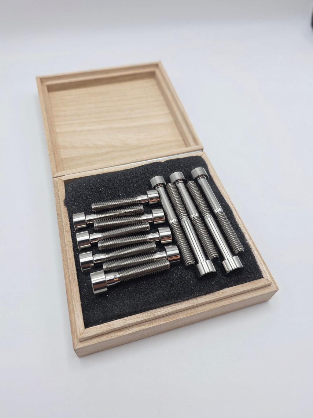 Bouten en moeren set Puch Maxi / E50 motor titanium CLAW