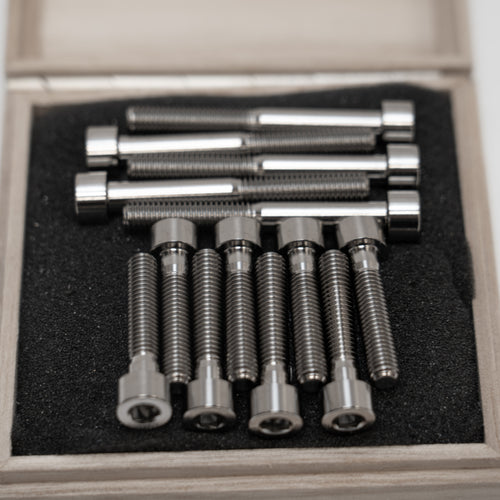 Bouten en moeren set Puch Maxi / E50 motor titanium CLAW